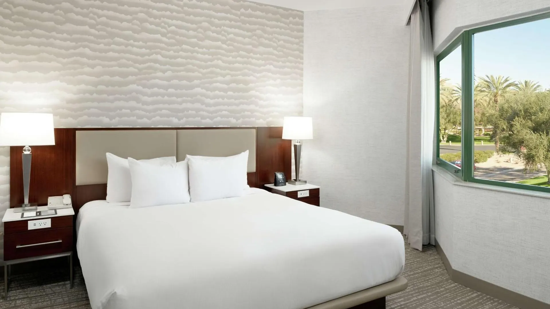 Doubletree Suites By Hilton Phoenix Estados Unidos
